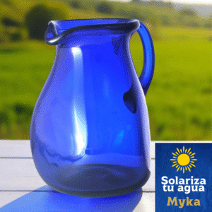 Jarra Mika 1.75 litros azul cobalto para solarizar agua