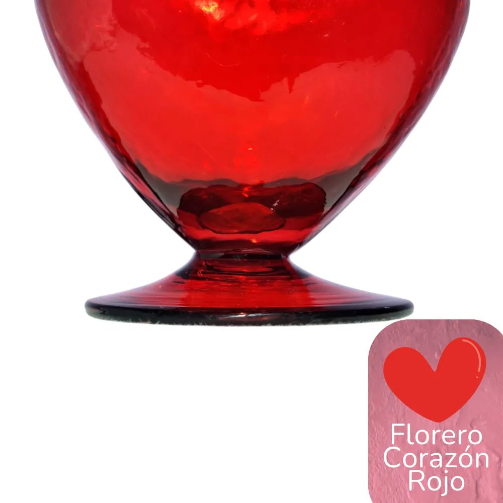 Florero Corazon Rojo fondo blanco enfoque base