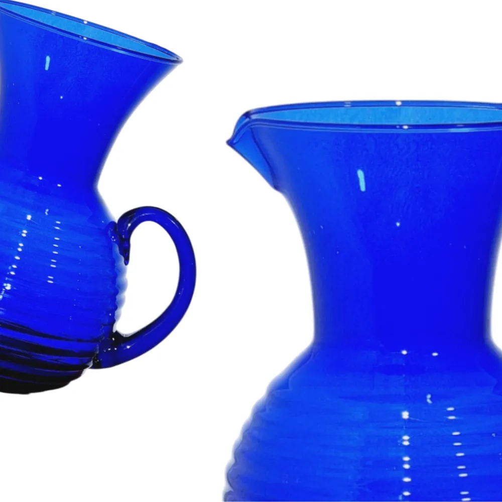 Jarra Espiral 1.75 litros en vidrio Azul Cobalto perfiles