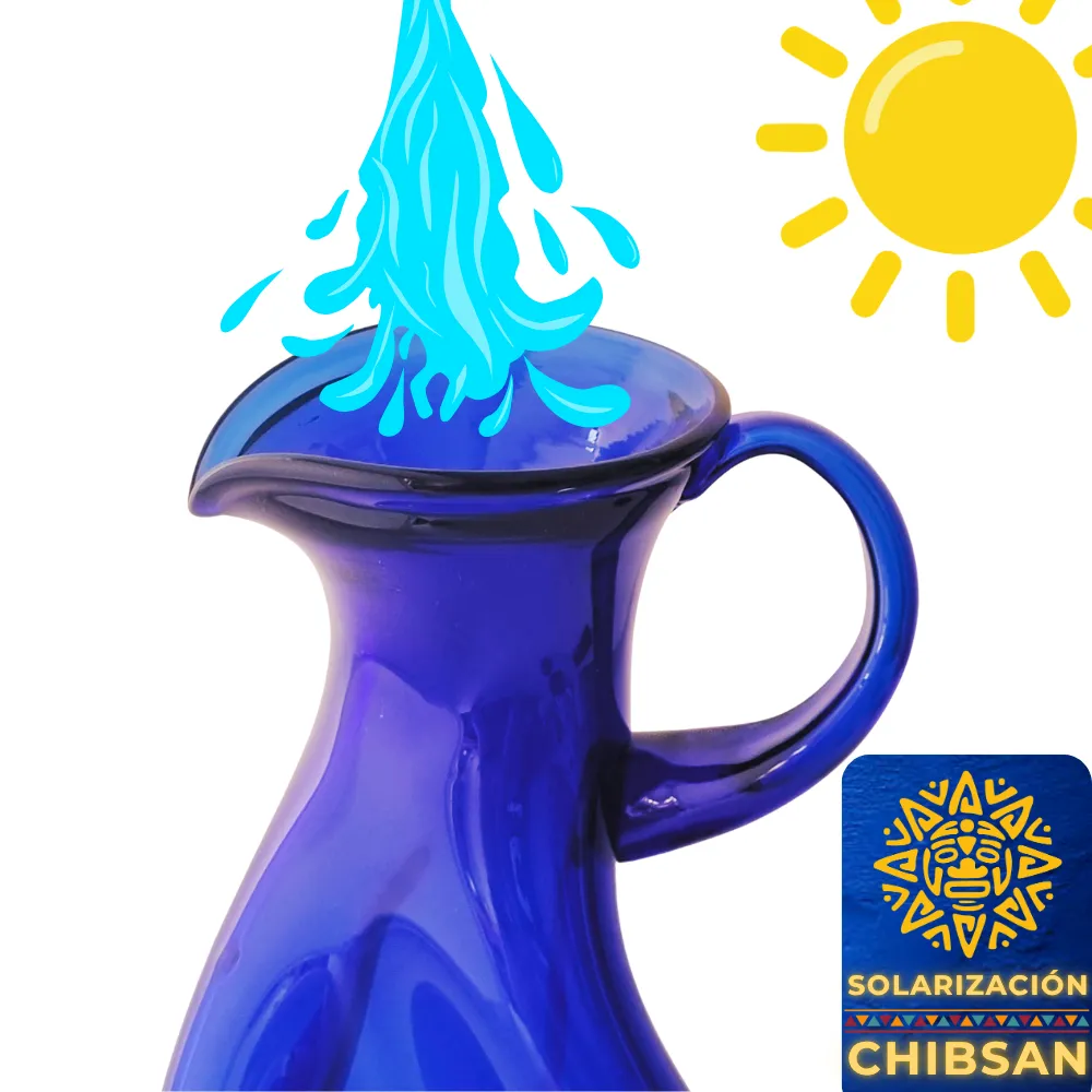 Jarra Chibsan 1 litro azul cobalto con tapa animada